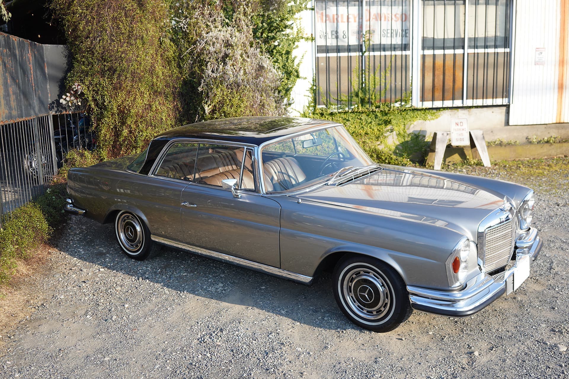 no4_1971_mercedes-benz_w111_280se3.5coupe_20250324183702343.jpg